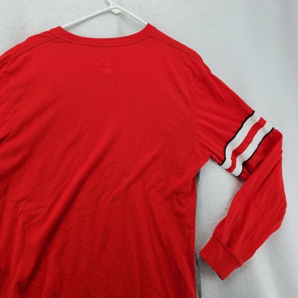 CHICAGO BLACKHAWKS Shirt Men’s Long Sleeve Crew Neck Tee Gray Medium - Picture 12 of 12